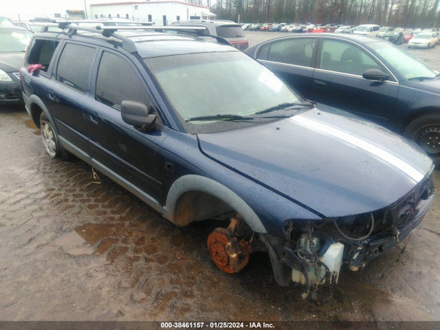 2001 VOLVO V70 XC 2.4T A SR VIN: YV1SZ58D411039747