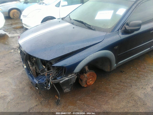 2001 VOLVO V70 XC 2.4T A SR VIN: YV1SZ58D411039747