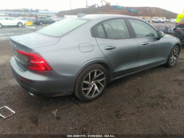 7JRA22TK3KG009780 Volvo S60 T6 Momentum