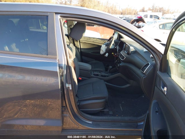 Hyundai TUCSON SE 2019 KM8J23A43KU060993 Image 5