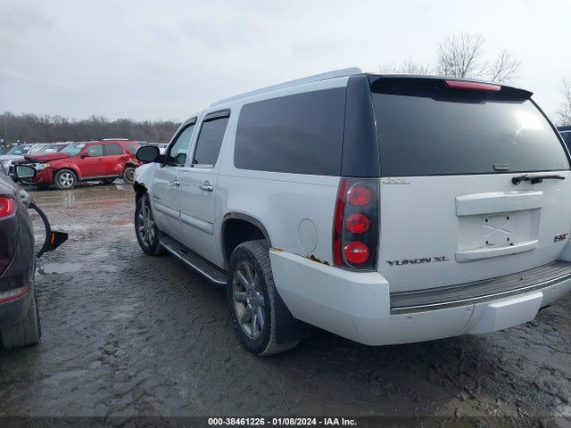 2008 GMC YUKON XL 1500 DENALI VIN: 1GKFK66858J215520