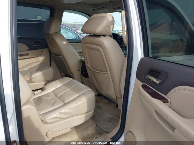 2008 GMC YUKON XL 1500 DENALI VIN: 1GKFK66858J215520