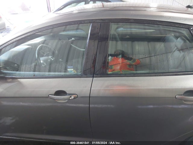 2014 FORD FOCUS SE VIN: 1FADP3F27EL202059