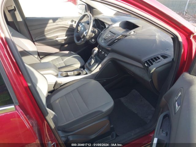 1FMCU9GX3FUC86769 Ford ESCAPE SE
