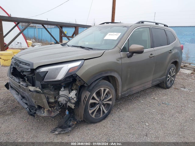 Subaru Forester Limited 2023 JF2SKANC6PH435520 Image 2