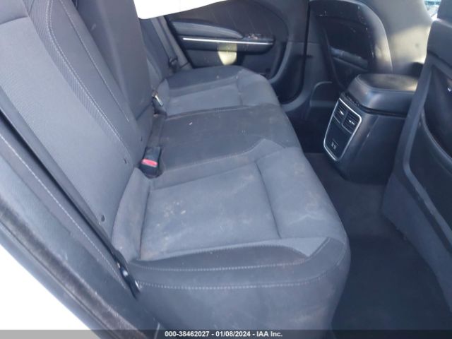 2C3CDXHG0JH128879 Dodge Charger Sxt Plus Rwd