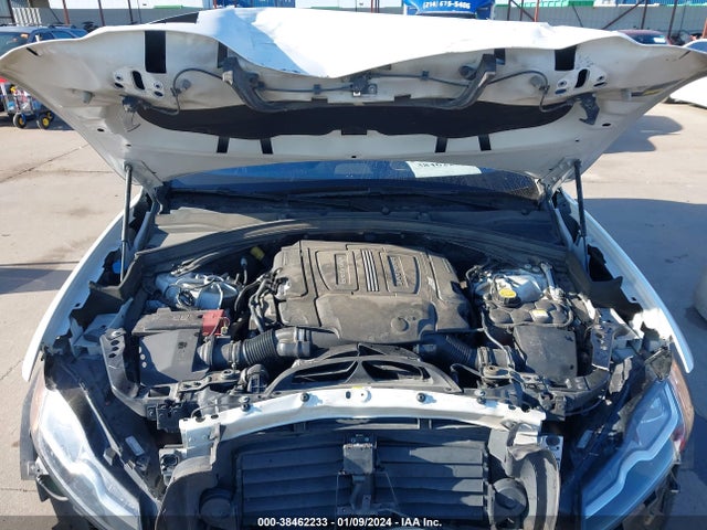 2020 JAGUAR F-PACE SADCM2FV3LA620277 Photo 9