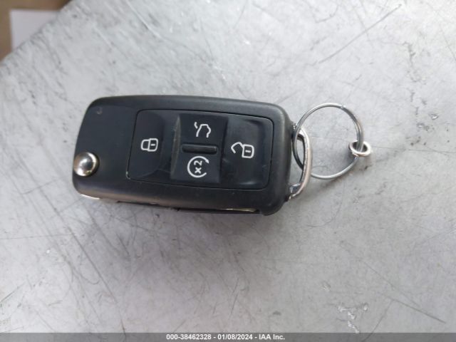 2013 VOLKSWAGEN PASSAT 1VWCN7A38DC139021 Photo 10