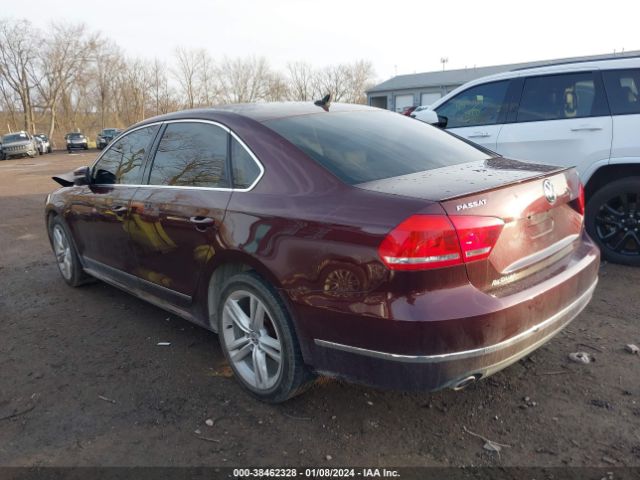 2013 VOLKSWAGEN PASSAT 1VWCN7A38DC139021 Photo 2