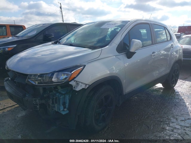 Chevrolet TRAX LS 2017 KL7CJKSB3HB256831 Image 2