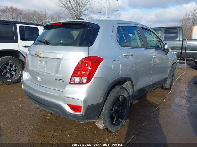 Chevrolet TRAX LS 2017 KL7CJKSB3HB256831 Image 4