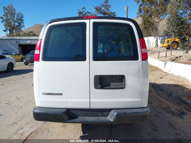 Chevrolet Express 2500 Work Van 2019 1GCWGAFP3K1173198 Image 16
