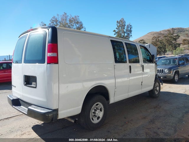 Chevrolet Express 2500 Work Van 2019 1GCWGAFP3K1173198 Image 4