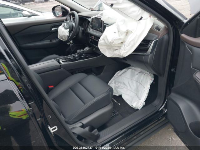JN8BT3BB8PW208588 Nissan Rogue Sv Intelligent Awd