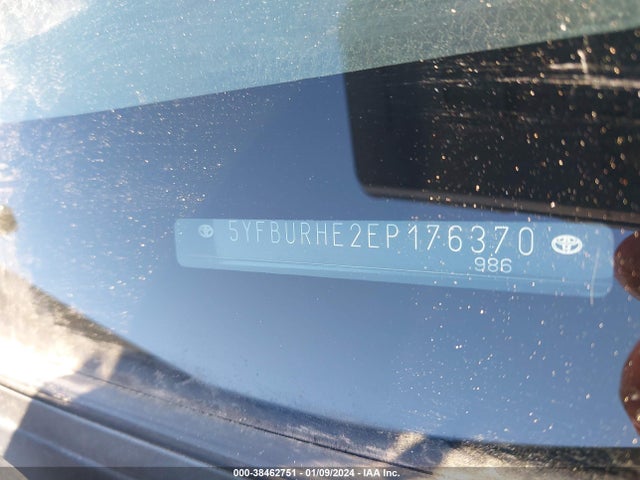 Toyota COROLLA LE 2014 5YFBURHE2EP176370 Image 9