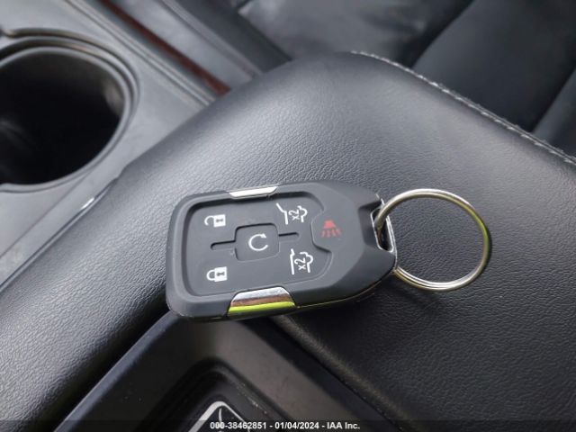 1GKS2GKC5HR182115 GMC Yukon Xl Slt