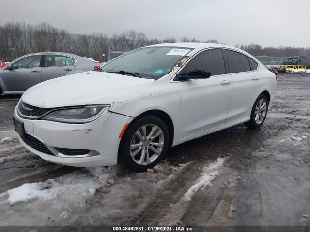 Chrysler 200 Limited 2015 1C3CCCAB2FN528046 Image 2