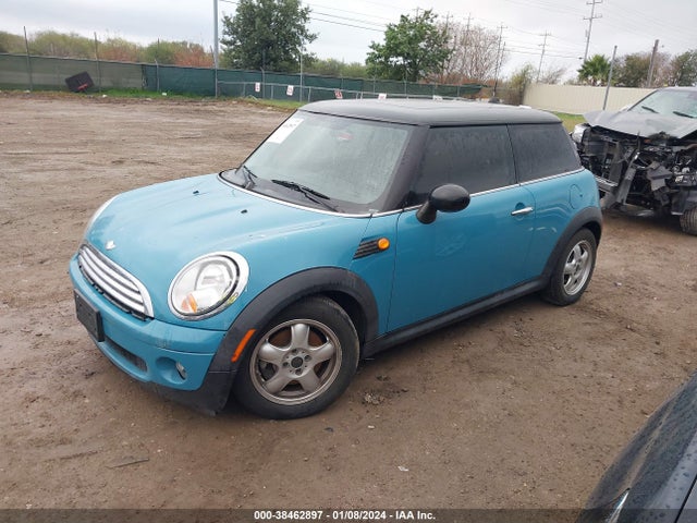 2009 MINI COOPER WMWMF33589TT68492 Photo 1