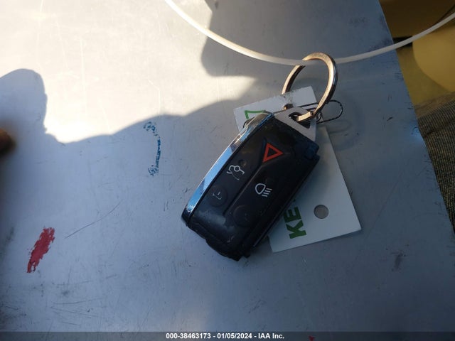 2011 JAGUAR XF SAJWA0FB0BLR93888 Photo 10