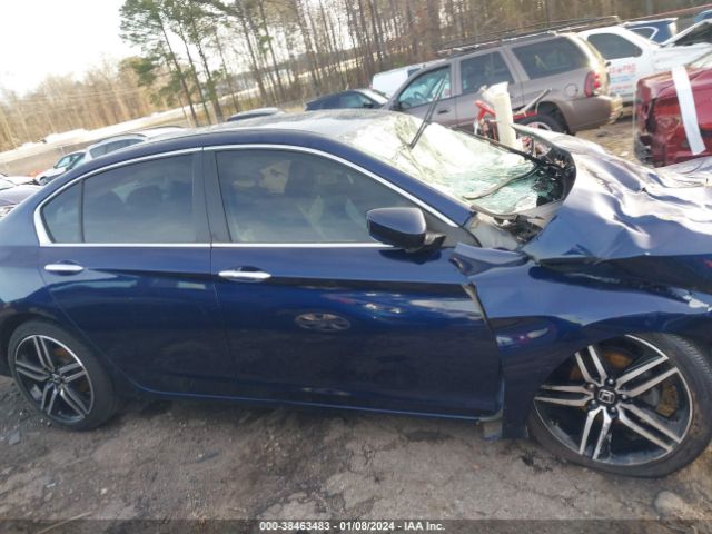 1HGCR2F38HA135668 Honda ACCORD LX