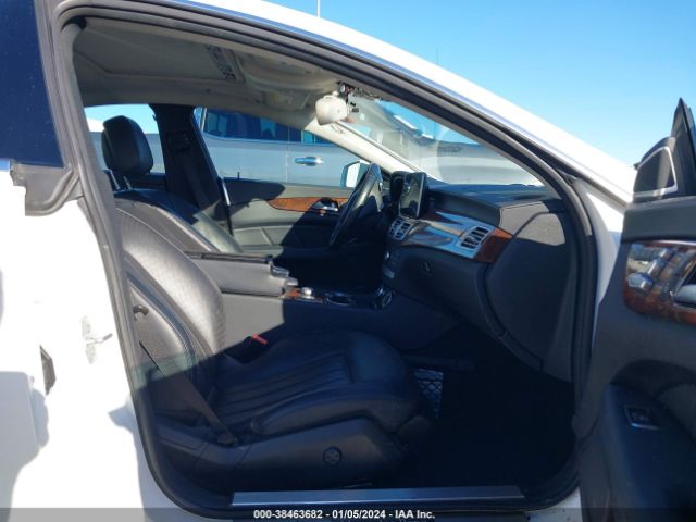 WDDLJ9BB0FA137767 Mercedes-Benz Cls 550 4matic