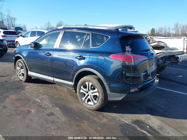 Toyota RAV4 LE 2018 JTMZFREV0JJ752372 Image 3