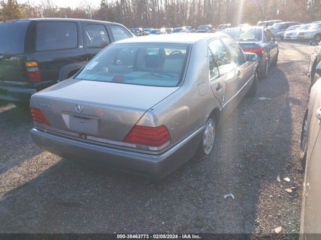 1994 MERCEDES-BENZ S 320 VIN: WDBGA32E7RA167936