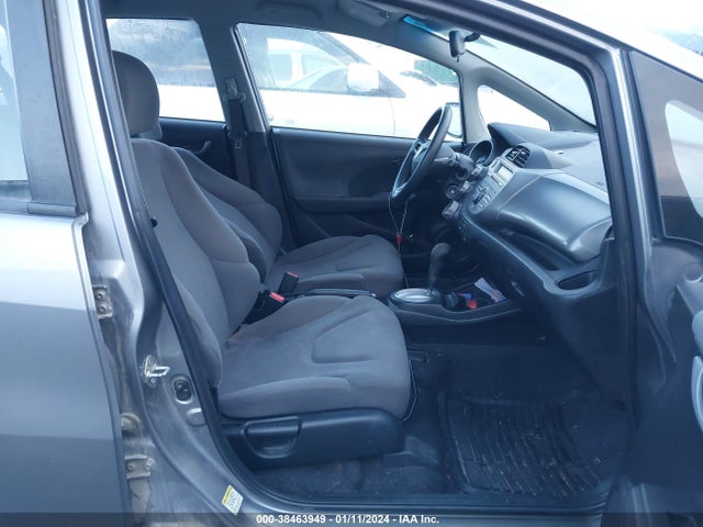 2010 HONDA FIT VIN: JHMGE8H2XAS009782