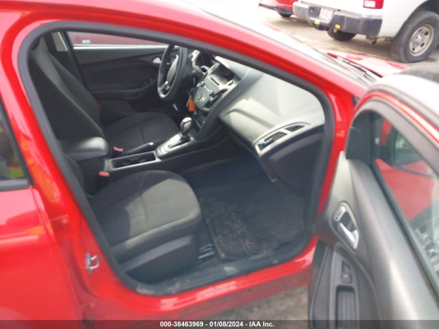 2016 FORD FOCUS SE VIN: 1FADP3F24GL274615