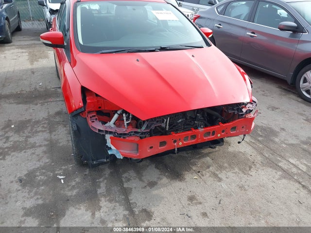 2016 FORD FOCUS SE VIN: 1FADP3F24GL274615
