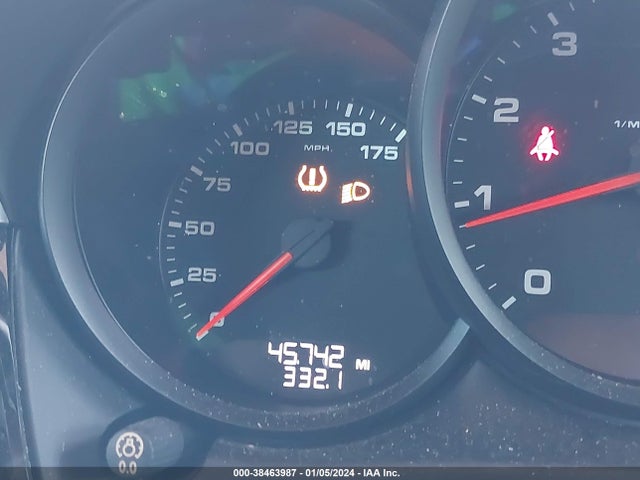 2018 PORSCHE MACAN WP1AA2A56JLB01677 Photo 6