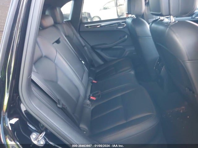 2018 PORSCHE MACAN WP1AA2A56JLB01677 Photo 7