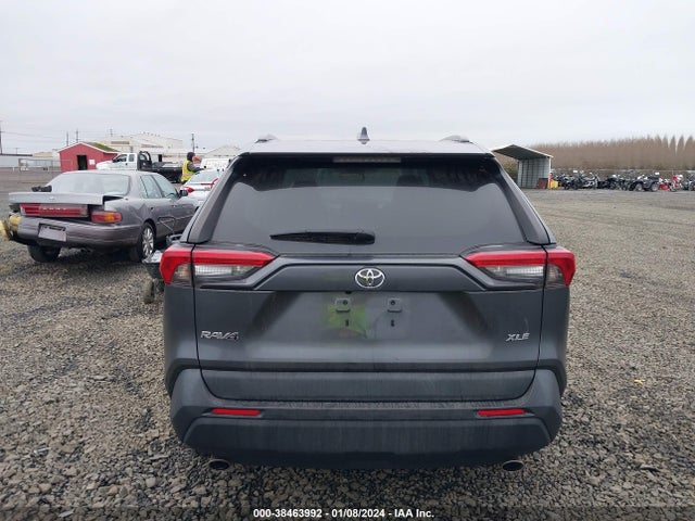 2021 TOYOTA RAV4 XLE VIN: 2T3W1RFV8MC097742