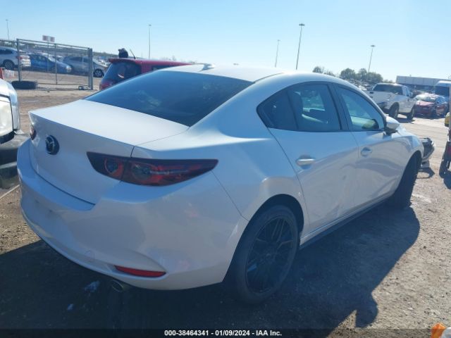3MZBPAEM2KM103908 Mazda Mazda3 Premium Package