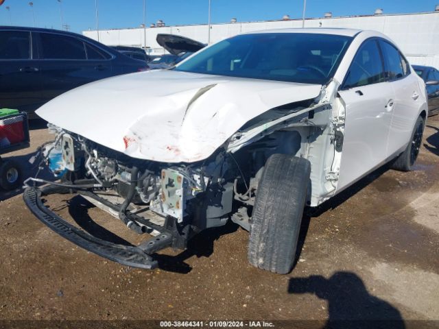 3MZBPAEM2KM103908 Mazda Mazda3 Premium Package