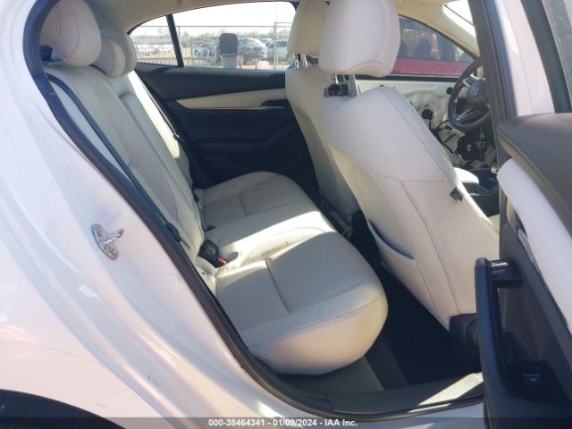 3MZBPAEM2KM103908 Mazda Mazda3 Premium Package