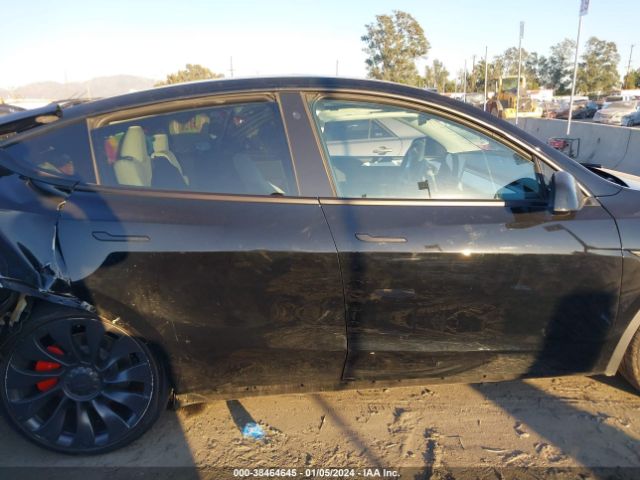 7SAYGDEF2NF536530 Tesla Model Y Performance Dual Motor All-wheel Drive