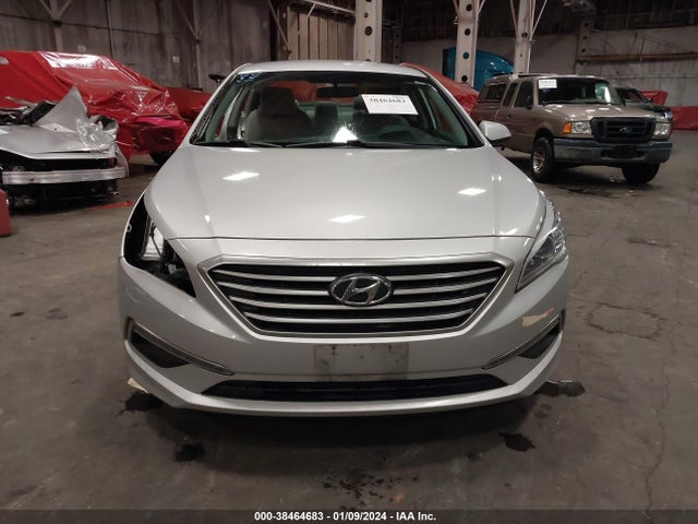 Hyundai SONATA SE 2015 5NPE24AF9FH165583 Image 13