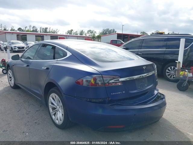 2018 TESLA MODEL S 5YJSA1E23JF263530 Photo 2