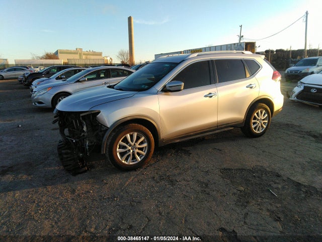 2018 NISSAN ROGUE SV VIN: KNMAT2MT9JP571832