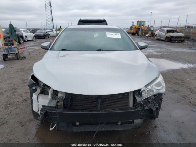 4T1BF1FK0GU500129 Toyota CAMRY XLE