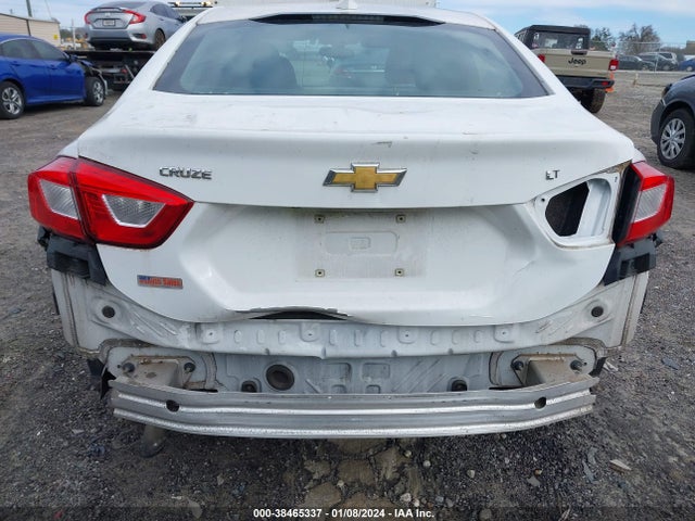 Chevrolet Cruze Lt Auto 2018 1G1BE5SM8J7122968 Image 6