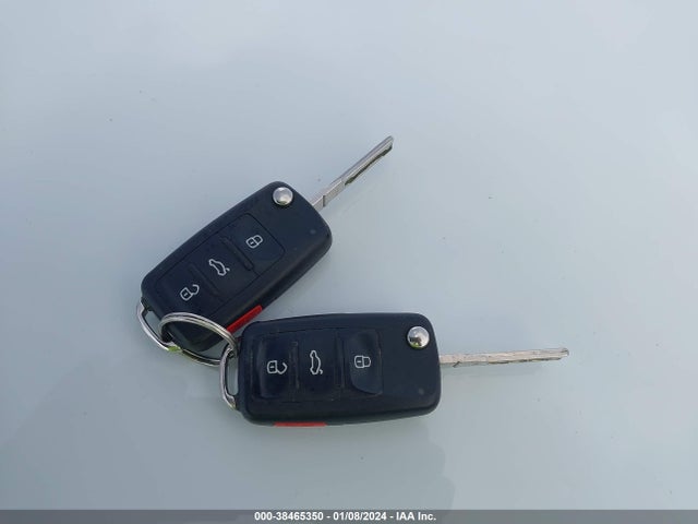 3VWLA7AJ0FM324532 Volkswagen Jetta 2.0l Tdi Se