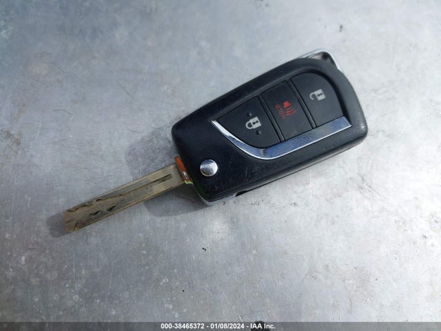 Toyota C-HR LE 2019 JTNKHMBX2K1035246 Image 11