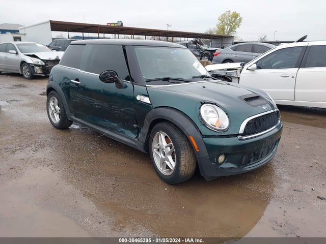 2010 MINI COOPER S WMWMF7C57ATZ34511 Photo 0