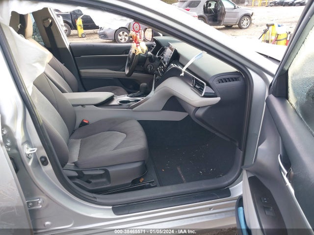 Toyota CAMRY LE 2022 4T1C11AK2NU069798 Image 5