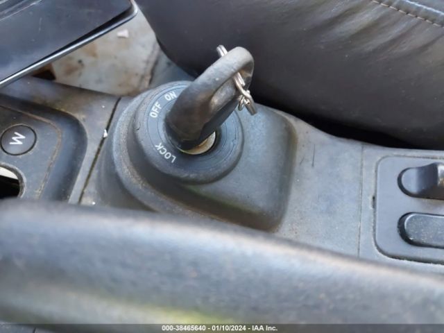 2001 SAAB 9-3 YS3DF78KX17000233 Photo 10