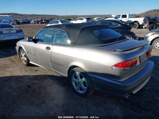 2001 SAAB 9-3 YS3DF78KX17000233 Photo 2