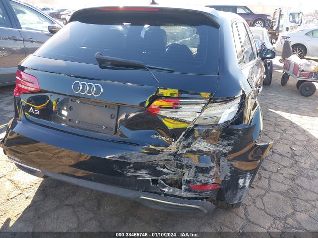 WAUUPBFF5HA047869 Audi A3 E-tron 1.4t Premium