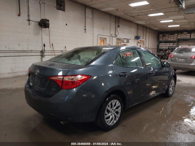 2018 TOYOTA COROLLA LE VIN: 2T1BURHE9JC087566